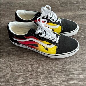 NEW Vans Old Skool Flames Shoes